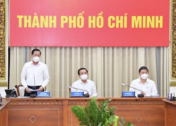 HCMC to tighten supervision, strengthen measures against omicron variant ảnh 1