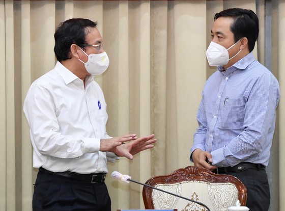 HCMC to tighten supervision, strengthen measures against omicron variant ảnh 2