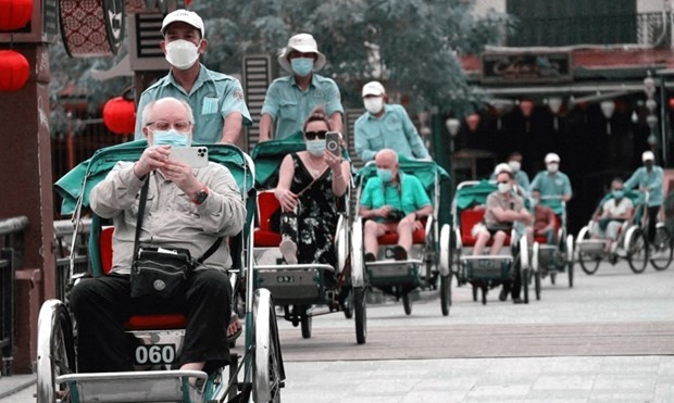 Teleconference discusses improving destinations’ competitiveness ảnh 3