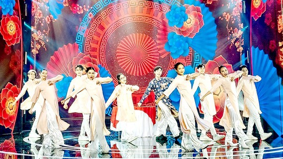 HCMC marks Tet holidays with an array of cultural events, activities ảnh 1