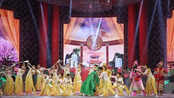 HCMC marks Tet holidays with an array of cultural events, activities ảnh 2