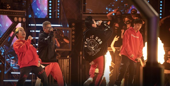 Seachains named as winner of 2nd Rap Viet Competition ảnh 14