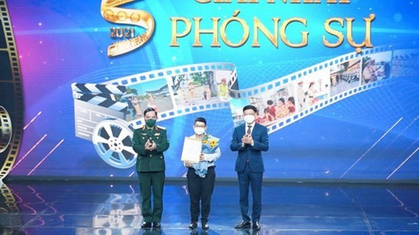 National Film Festival on Traffic Safety honours 22 outstanding works ảnh 1