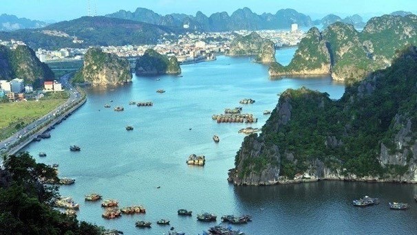 Ha Long Bay, Cu Chi Tunnels among adventurous tourism places in Southeast Asia ảnh 2