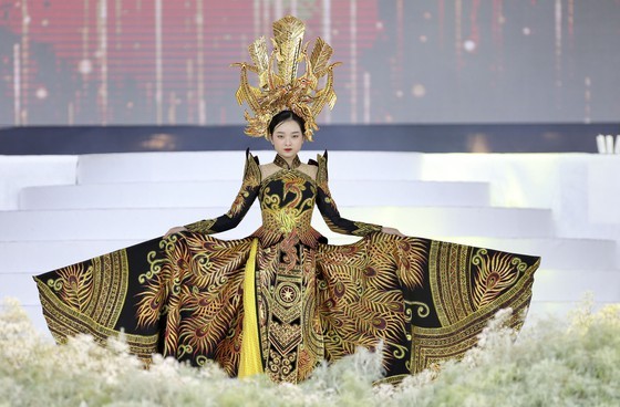 8th HCMC Ao Dai Festival 2022 opens ảnh 9