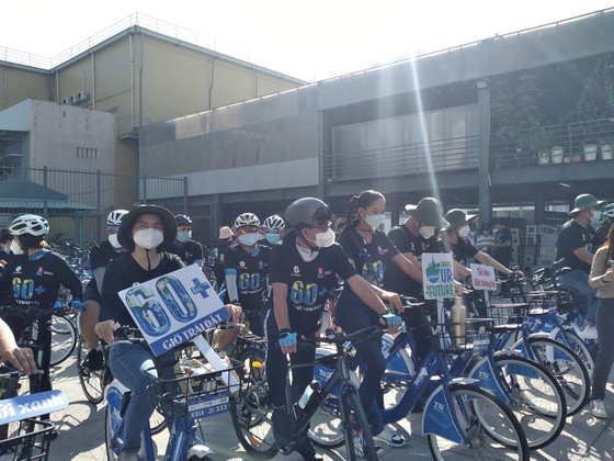 In-person Earth Hour Campaign 2022 returns to HCMC ảnh 5