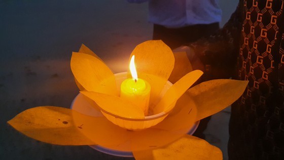 Ceremony held to commemorate fallen soldiers in Gac Ma Island battle ảnh 13