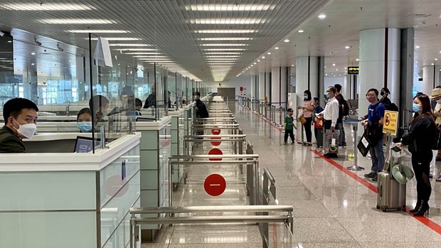 Vietnam fully reopens borders to tourists after pandemic hiatus ảnh 3