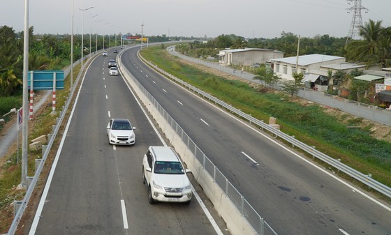 Cost estimation of Cao Lanh-An Huu expressway project to be over VND6 trillion ảnh 1