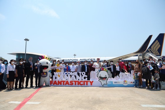 Foreign carriers resume int'l flights to Da Nang following tourism reopening ảnh 3