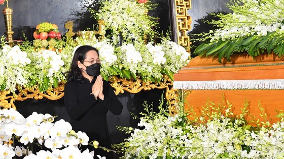 Memorial service for Standing Vice Chairman of HCMC People's Committee ảnh 17
