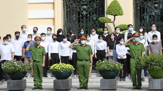 HCMC’s people bid farewell to Standing Vice Chairman ảnh 13