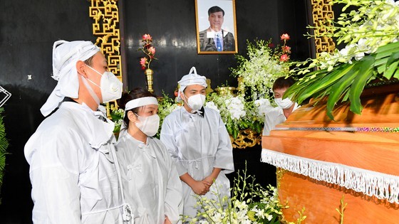 HCMC’s people bid farewell to Standing Vice Chairman ảnh 4