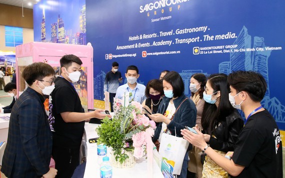 Tourism industry needs new actions to speed up recovery process ảnh 1