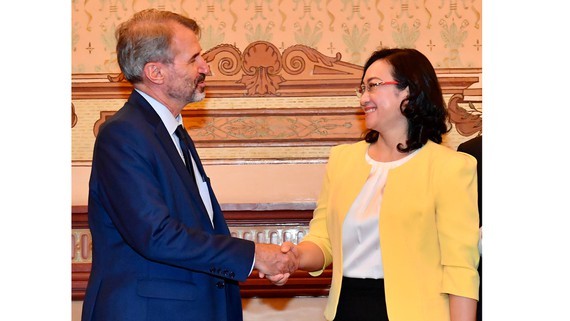 IFC supports HCMC to approach green bonds ảnh 1