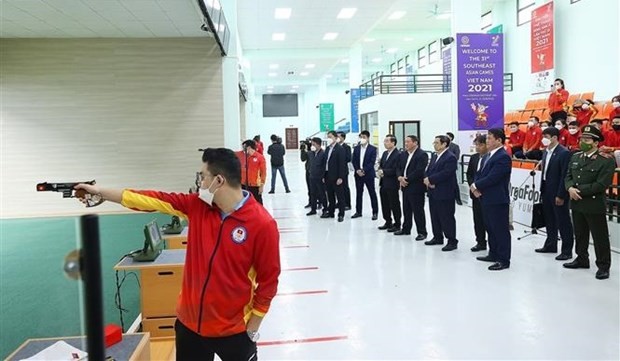 Prime Minister checks preparations for 31st SEA Games ảnh 1