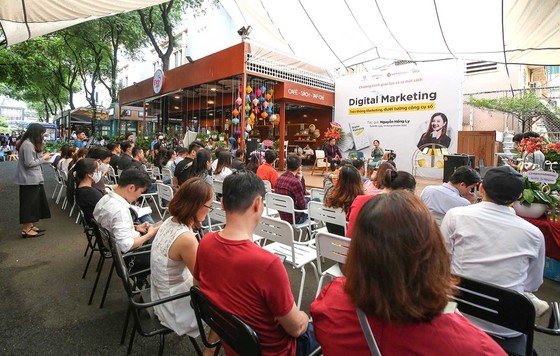 Diversified ways of approaching reading culture ảnh 2