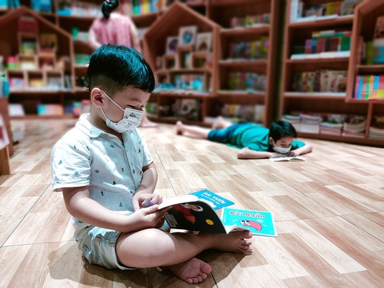 Diversified ways of approaching reading culture ảnh 5