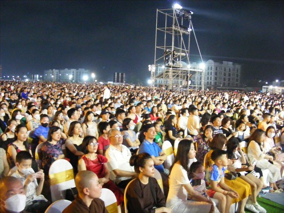 Sam Son Sea Tourism Festival 2022 kicks off in Thanh Hoa Province ảnh 2
