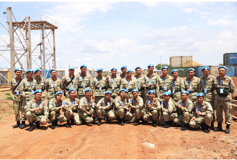 First group of Vietnam's Engineering Unit Rotation 1 deployed to Abyei ảnh 1
