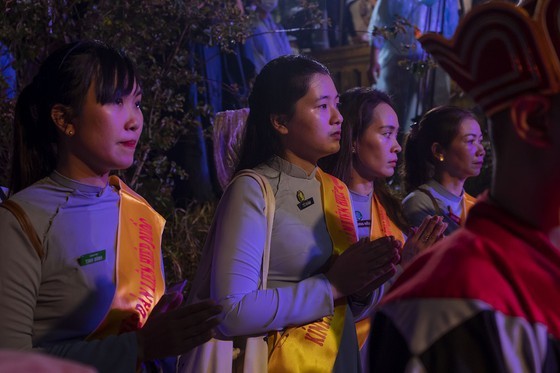 Week-long festival celebrating Buddha's birthday opens in Hue ảnh 13