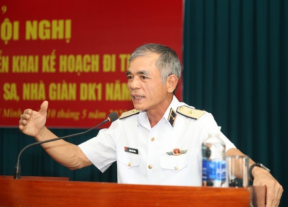 HCMC’s delegation visits Truong Sa island, DK1 platform ảnh 1