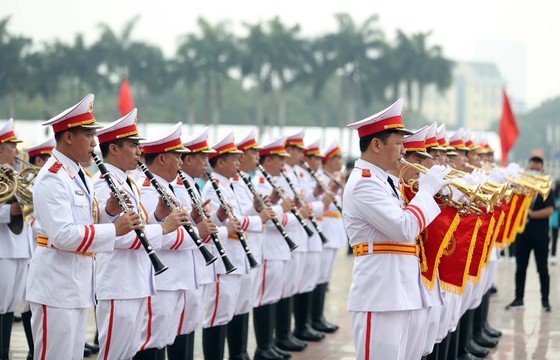 Flag-hoisting ceremony of SEA Games 31 held in Hanoi ảnh 3