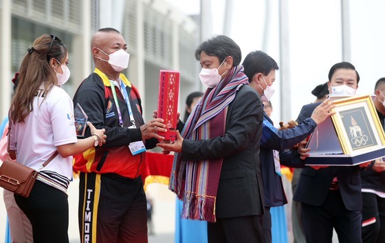 Flag-hoisting ceremony of SEA Games 31 held in Hanoi ảnh 4