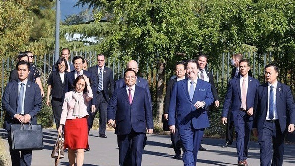 PM visits Sillicon Valley tech giants ảnh 2