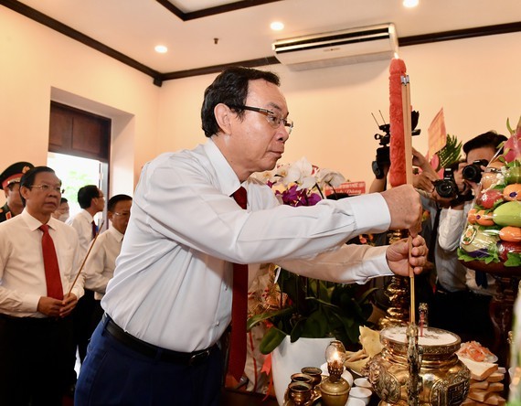HCMC’s leaders commemorate President Ho Chi Minh’s birthday ảnh 1