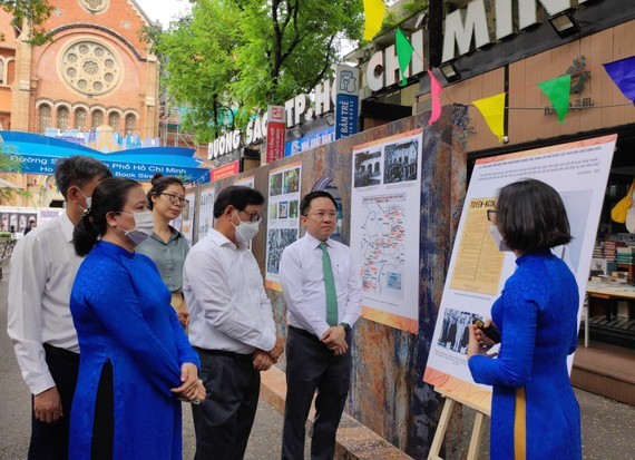 Exhibition celebrates President Ho Chi Minh’s birthday in HCMC ảnh 1