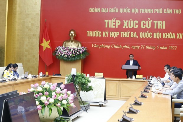 PM holds online meeting with voters in Can Tho ảnh 1