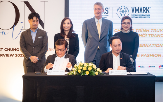 Projects promoting Vietnamese fashion, young designers launched ảnh 1