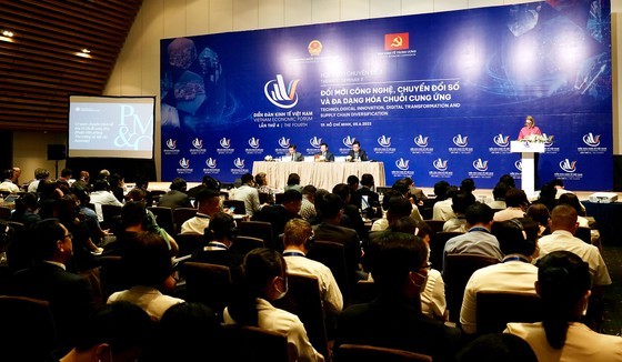Vietnam persists with Doi Moi, door-opening and integration policy: PM ảnh 1