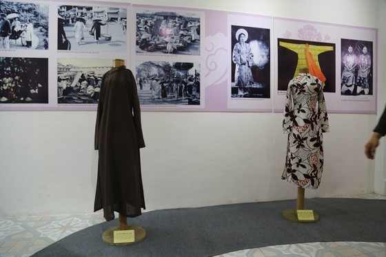 Exhibition honoring Ao Dai of Hue ancient imperial city opens ảnh 3