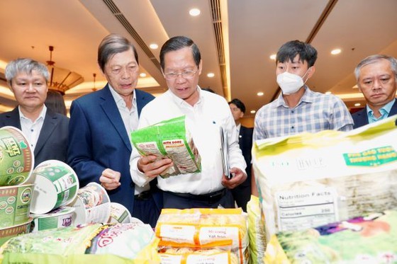 HCMC carries out business support policies: City’s Chairman ảnh 2