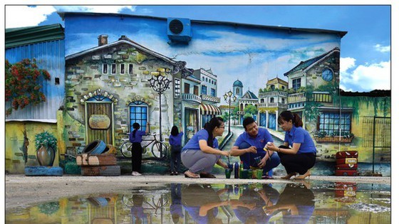 HCMC’s art project presents performances in public areas to attract visitors ảnh 1