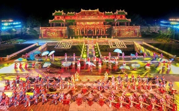 Grand Opening Ceremony of Hue Festival 2022 officially held ảnh 1