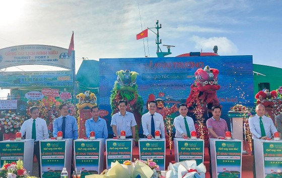 High-speed boat service linking Can Tho, Con Dao officially launched ảnh 1