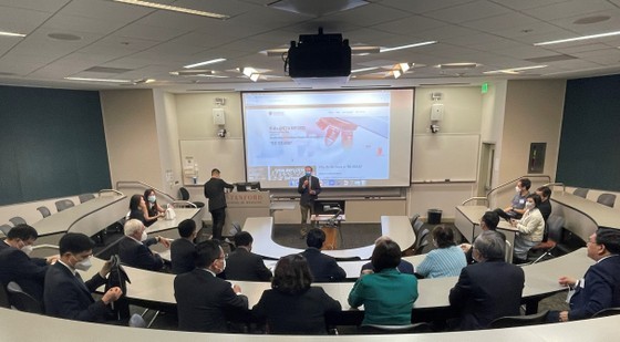 HCMC calls U.S. businesses to invest in technological sector ảnh 3