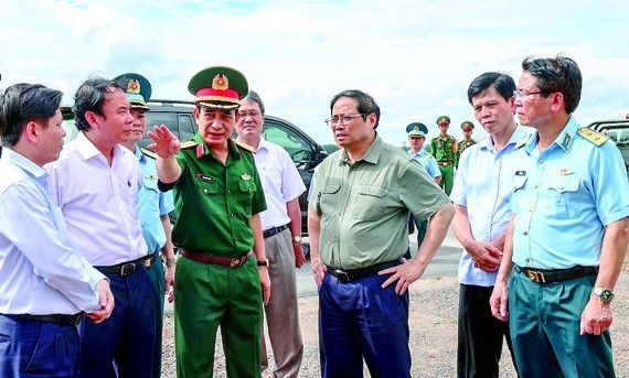 Problems in handover of military land to Tan Son Nhat Airport asked to be solved ảnh 1
