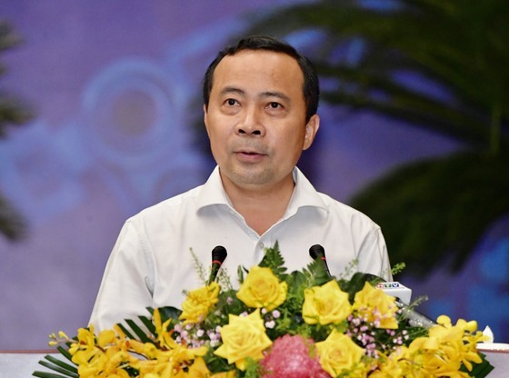 Breakthroughs needed to complete industrialization, modernization policies ảnh 7