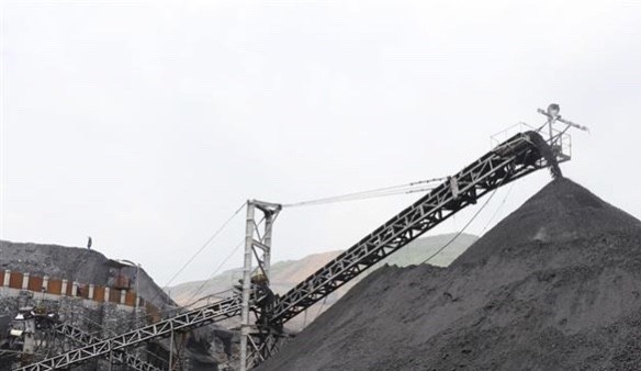 Vietnam to increase coal imports in 2025-2035 period: Ministry ảnh 1
