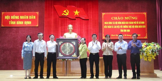 Flexible monitoring to reach a consensus among people ảnh 6