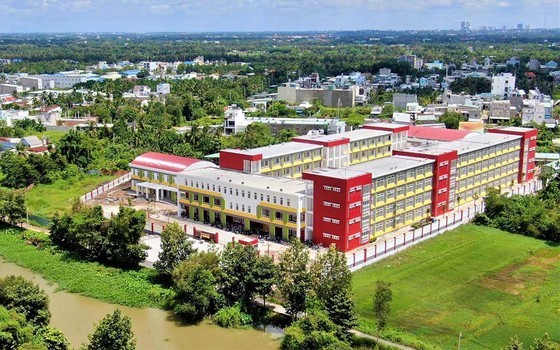 HCMC inaugurates more well-equipped schools for new academic year ảnh 1