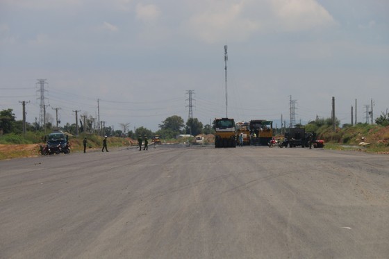 Four expressways asked to be completed at end of 2022 ảnh 1