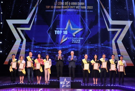 Top 10 Vietnam ICT firms honored ảnh 1