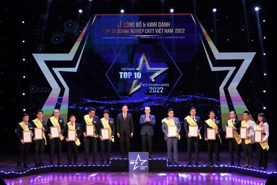 Top 10 Vietnam ICT firms honored ảnh 4