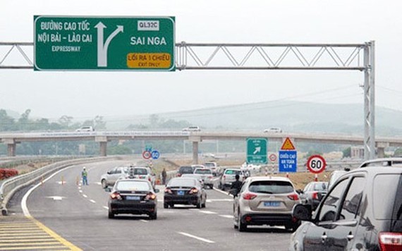 Project connecting Lai Chau with Noi Bai – Lao Cai Highway begins ảnh 1