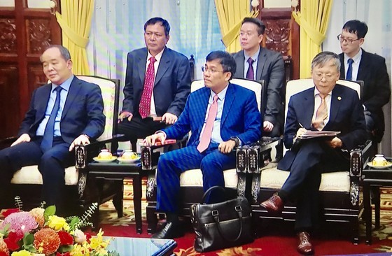 State leader receives outgoing Indian ambassador ảnh 5